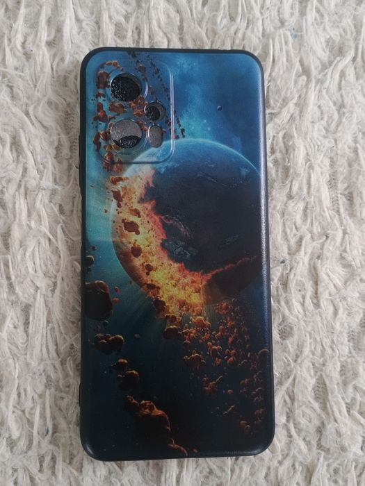 Отдам даром чехол на x4 GT