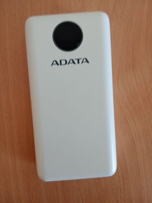 baterie externa adata