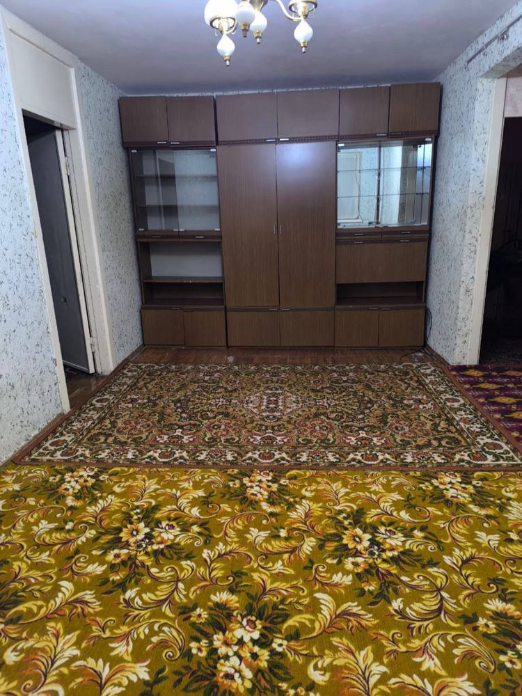 Bollarga Kvartira srochna
