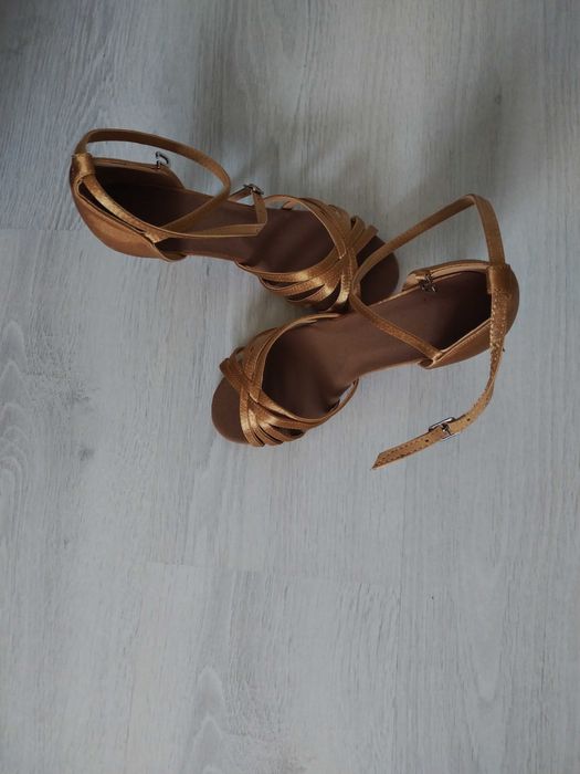 Sandale de dans sportiv