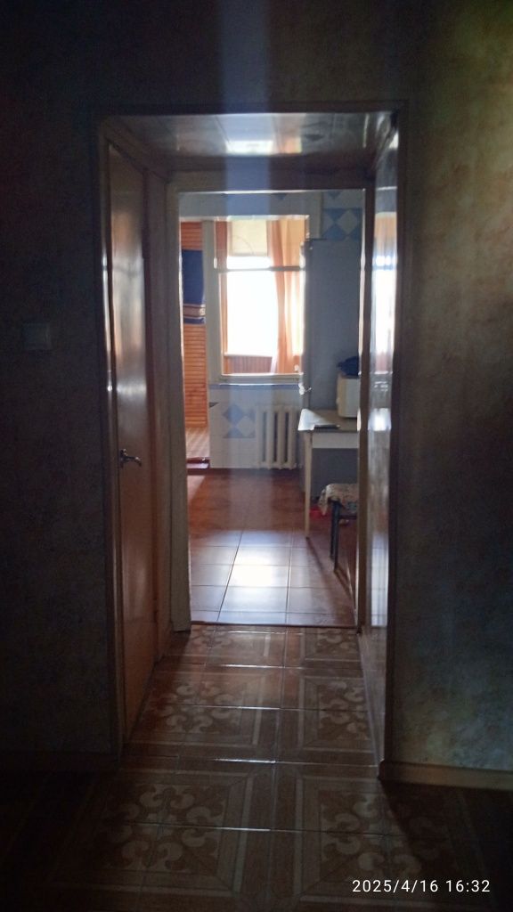 Продается квартира 3 комнатная на юнус-абаде 19 квартал