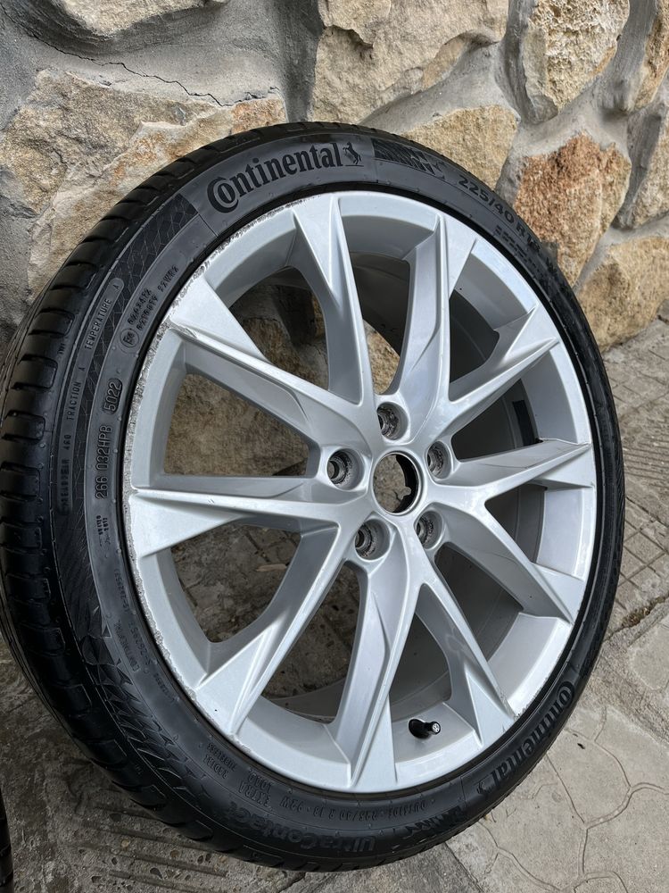Джанти 5x112 18-ки със гуми 225/40 R18 ц.о. 57.1