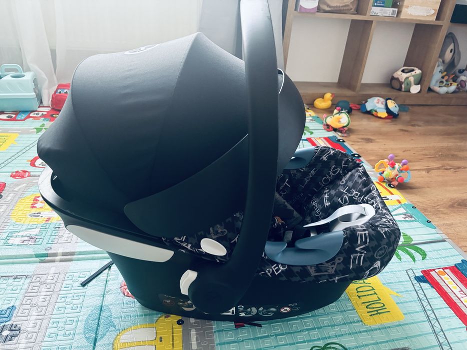 Scoica Cybex gold  folosita putin