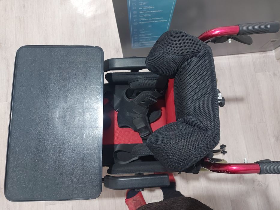 Продам инвалидную коляску