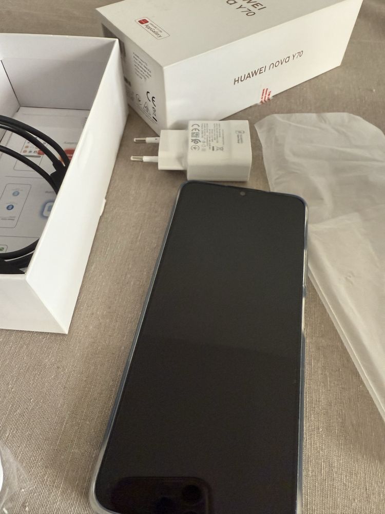 Huawei Nova Y70 stare impecabila
