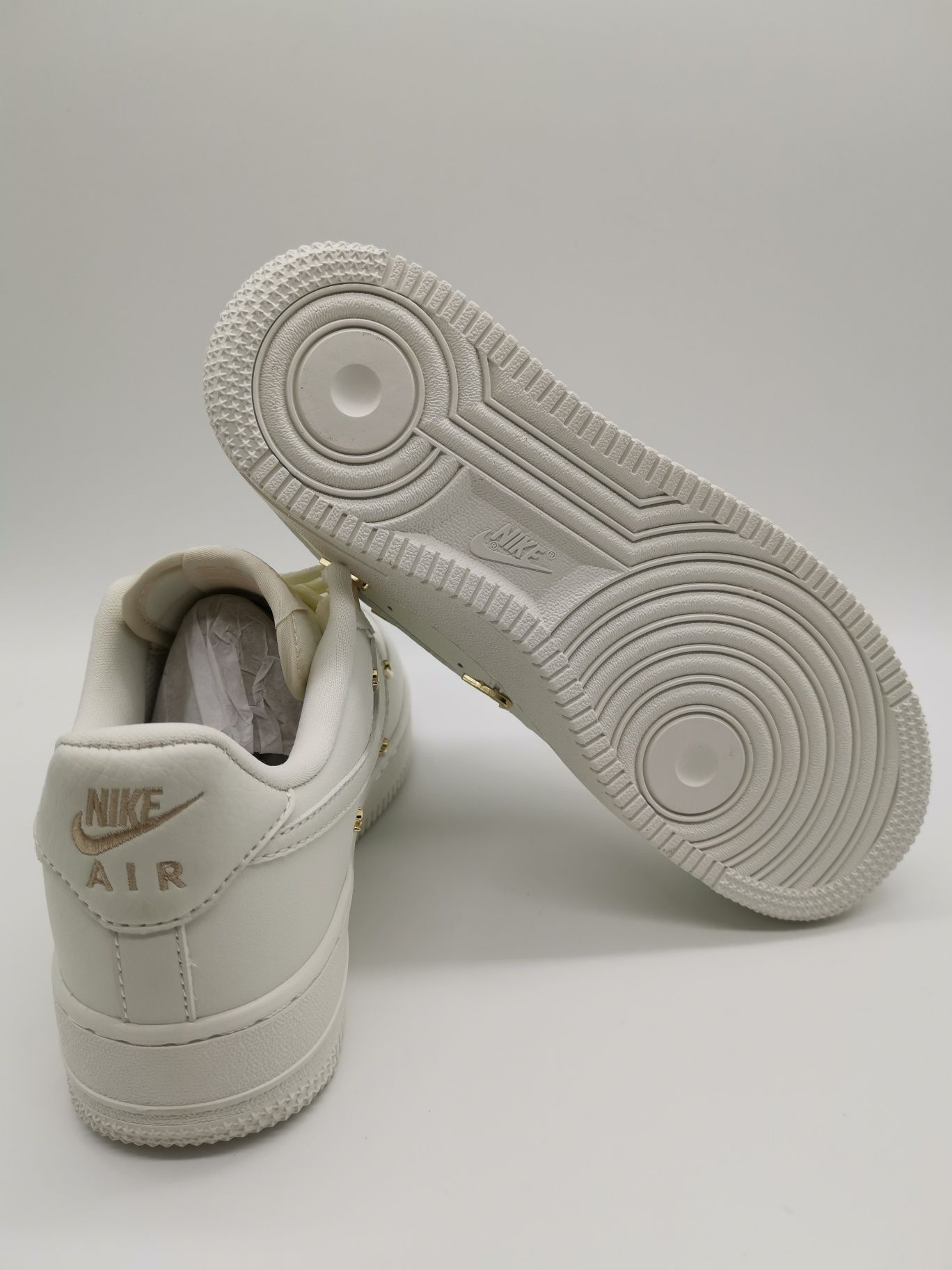 Nike Air Force 1 07 LX