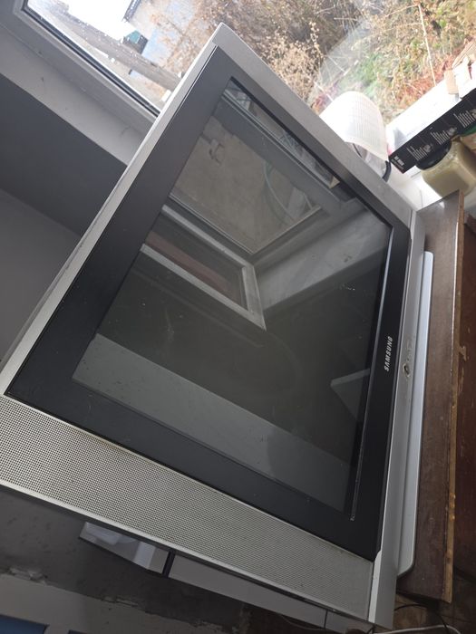 Продам телевизор самсунг