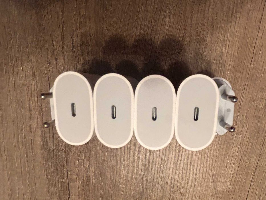 Incarcator APPLE MD3J4ZM/A USB-C 20W original