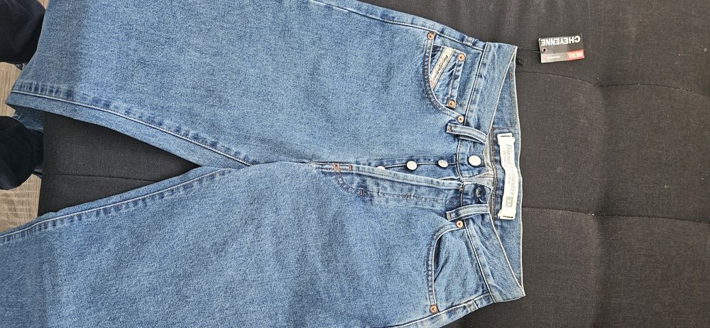 Blugi dama Diesel noi