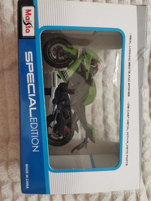 Ново! Детска играчка мотор , Maisto, Мотоциклет Special Edition, 1:18