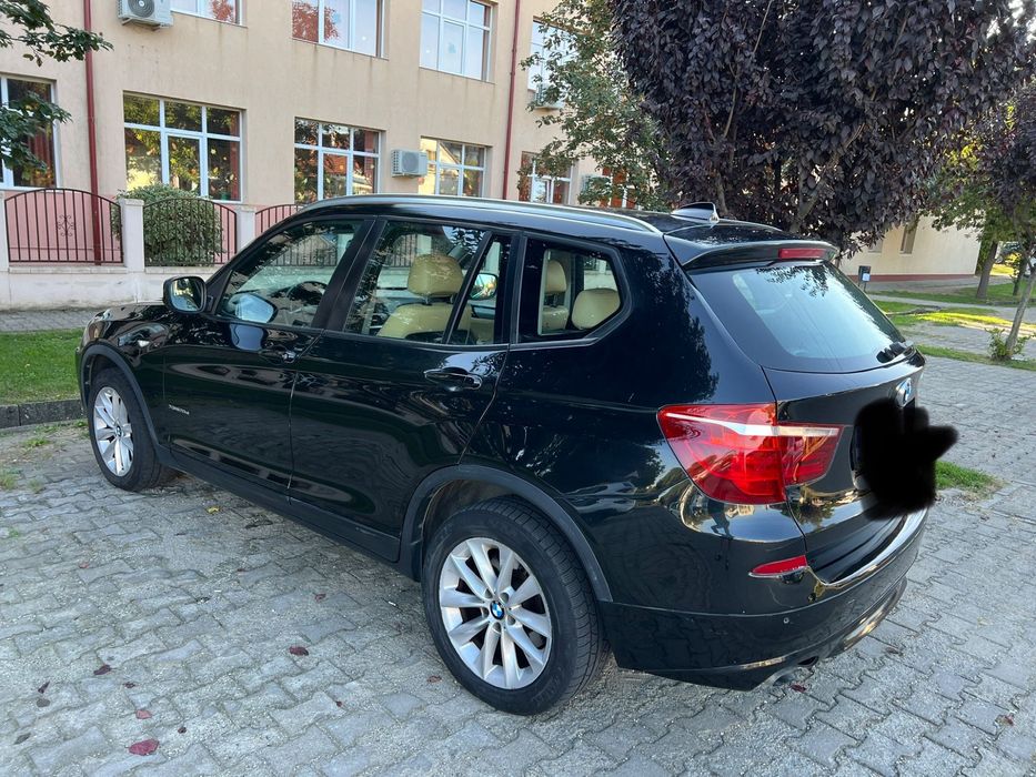 BMW X3 Vând BMW X3 impecabil automata