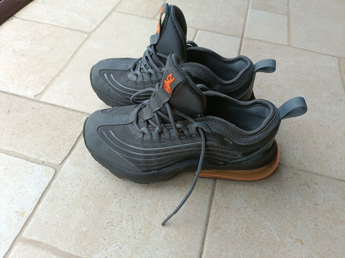 Pantofi sport Nike Air Max 35.5