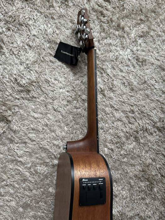 Ghitara i electro acustica Ibanez