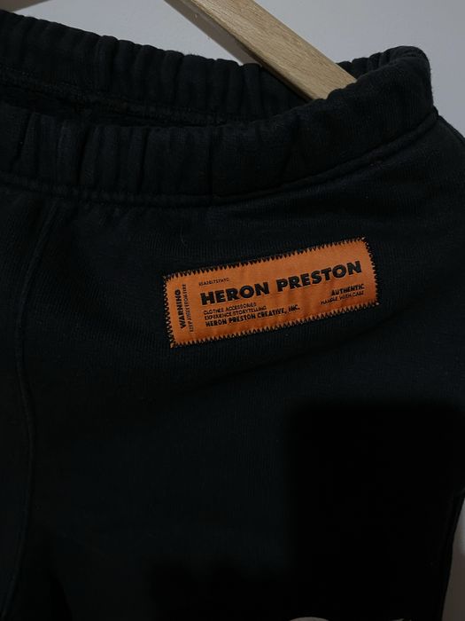 Pantaloni originali Heron Preston