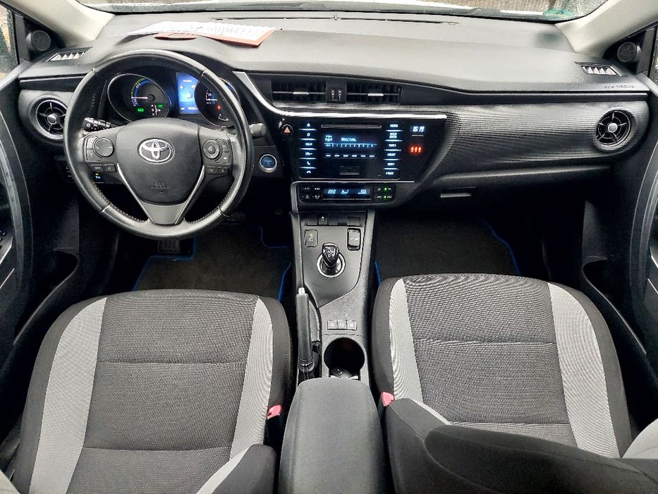 Toyota Auris 1.8 Hybrid 06/2016 Euro6 Touring Sport 136CP