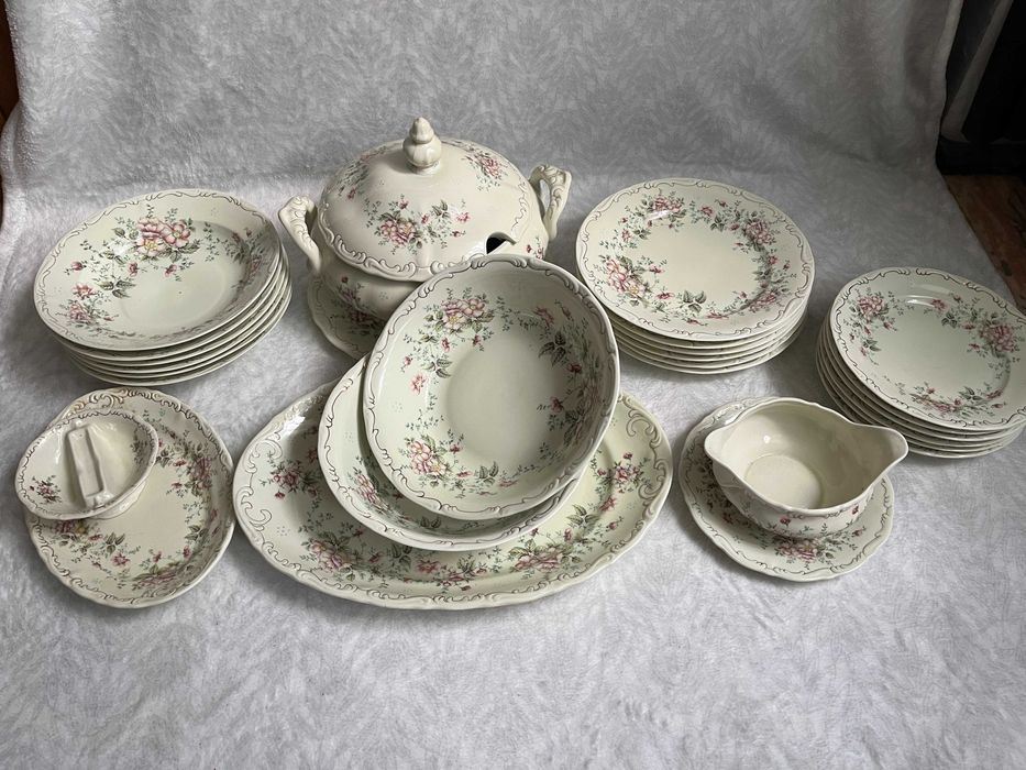 Set serviciu de masa din portelan, 25 piese (+cadou)