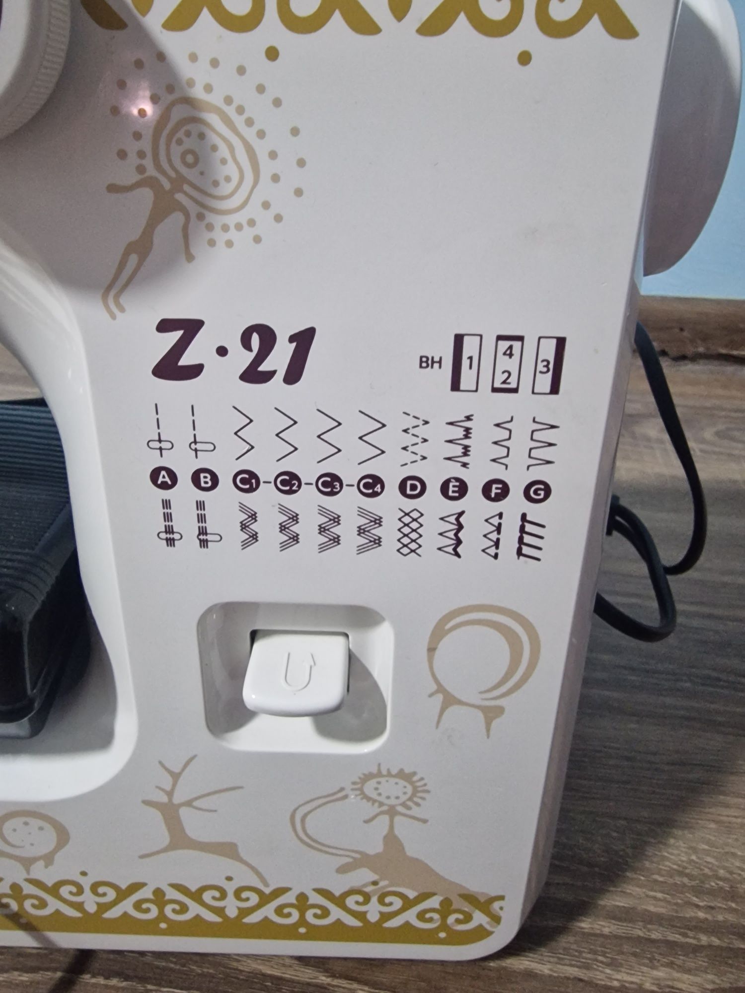 Швейная машинка модель Z21