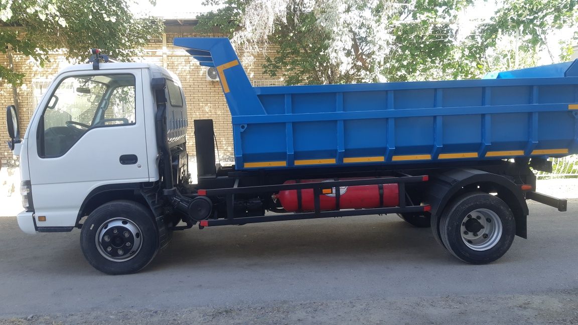 Isuzu samasval avtobusdan yiģib beramiz