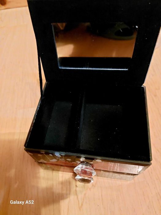 Продавам  антични предмети