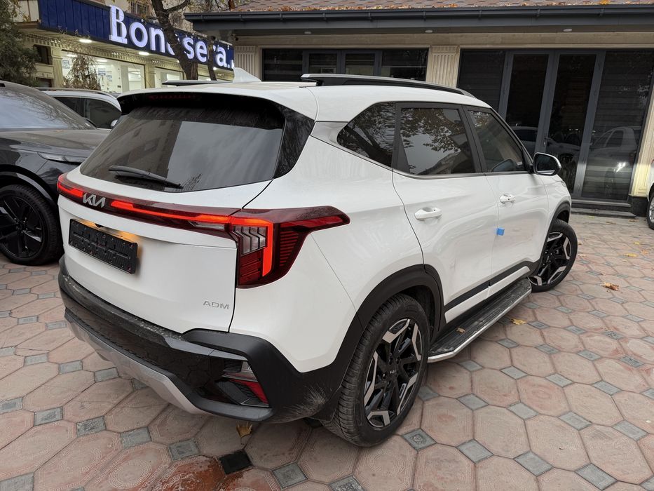 Kia Seltos Full 4 Позится