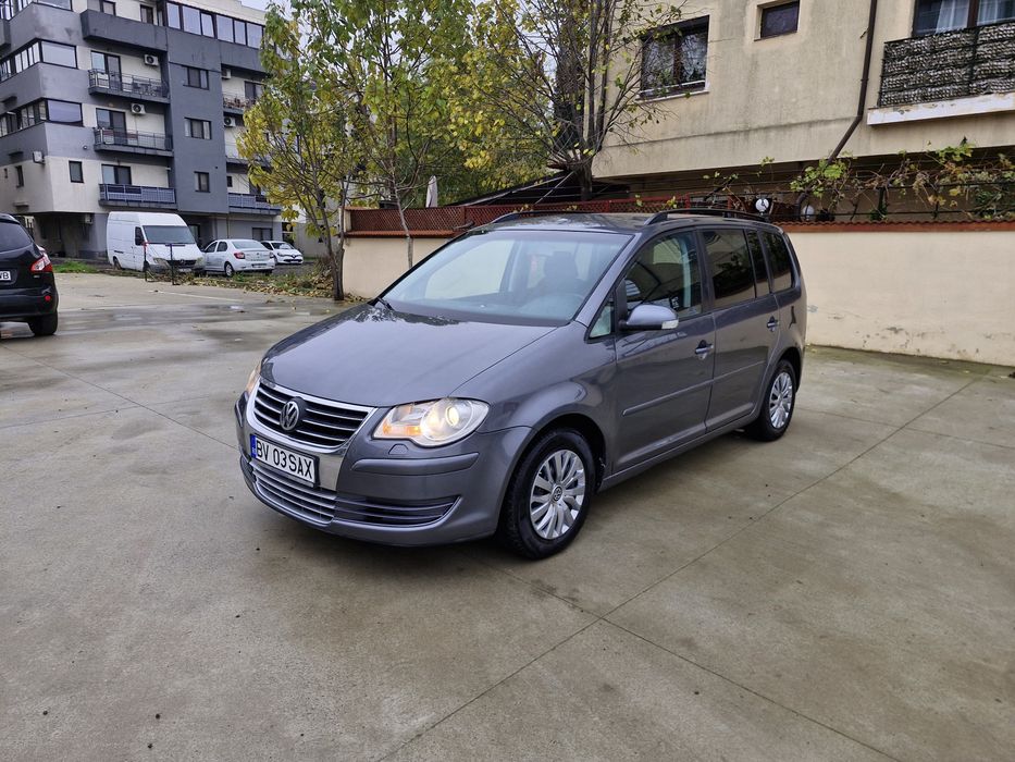 Volkswagen Touran 7 locuri 1.9 TDI 105 cai BXE 2008