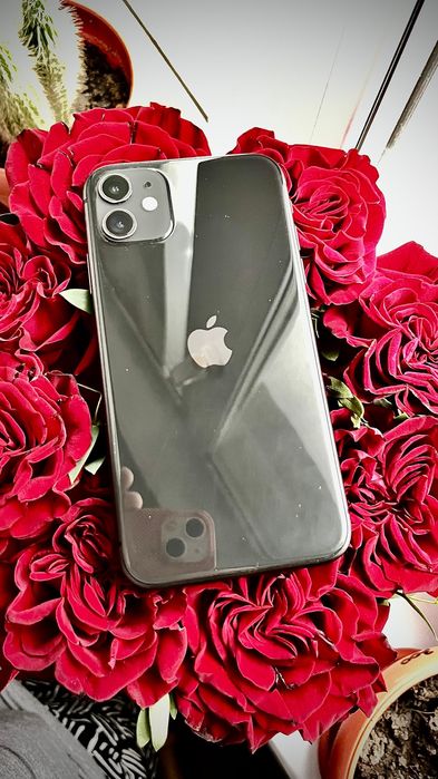 Продам Айфон 11 64 гб