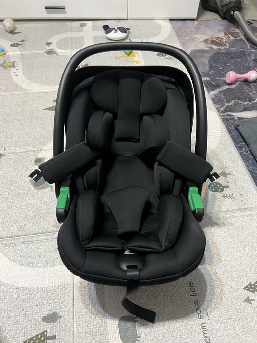 Продам детское автокресло с рождения