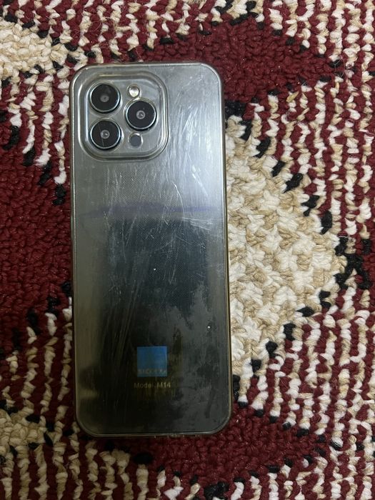 Продаётся siccoo сотовый сенсорный телефон модельМ14