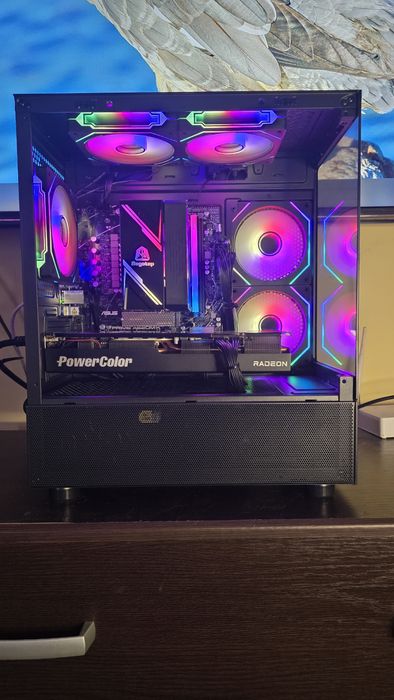 Pc gaming Ryzen 5 7500f, Amd Rx 6800 16 gb vram, 16 gb ram 6000mhz