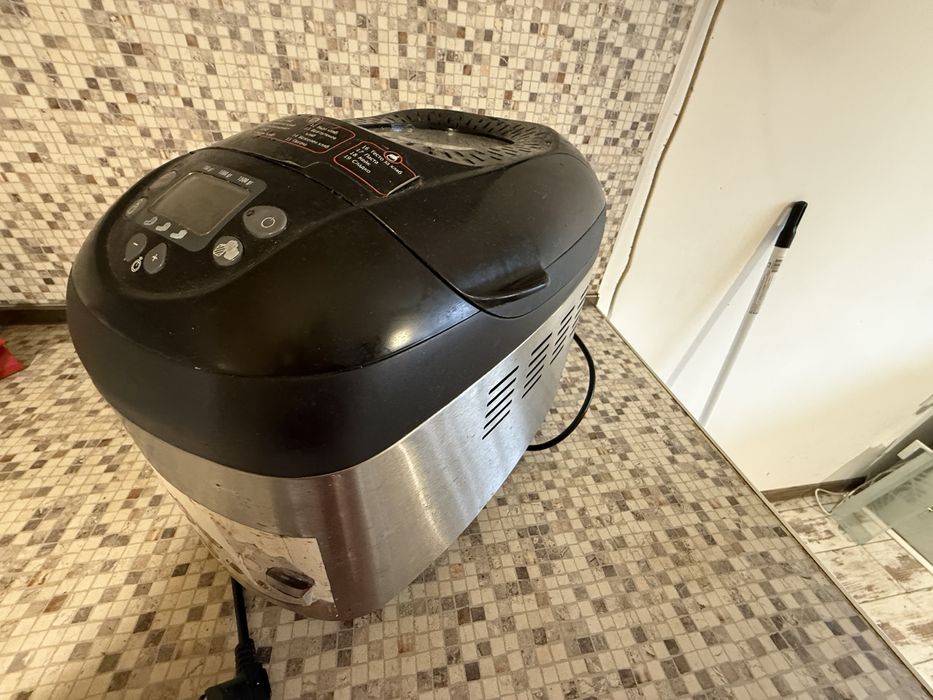 Продавам Хлебопекарна Moulinex