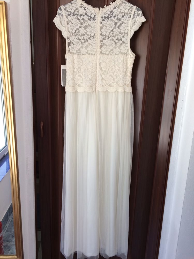 Rochie de mireasa Vila-noua