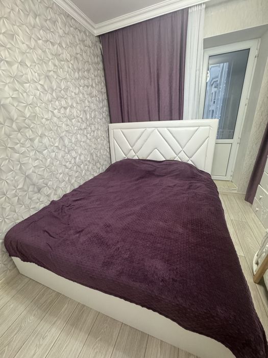 Кровать двухспальный 180/200