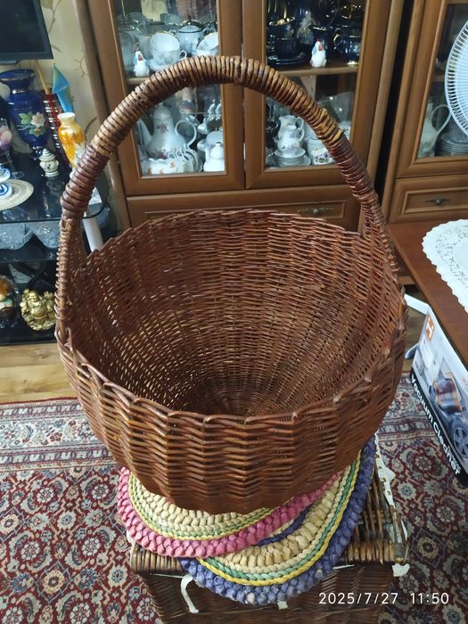 Корзина плетёная, большая, Ива.( Лоза Ивы).
