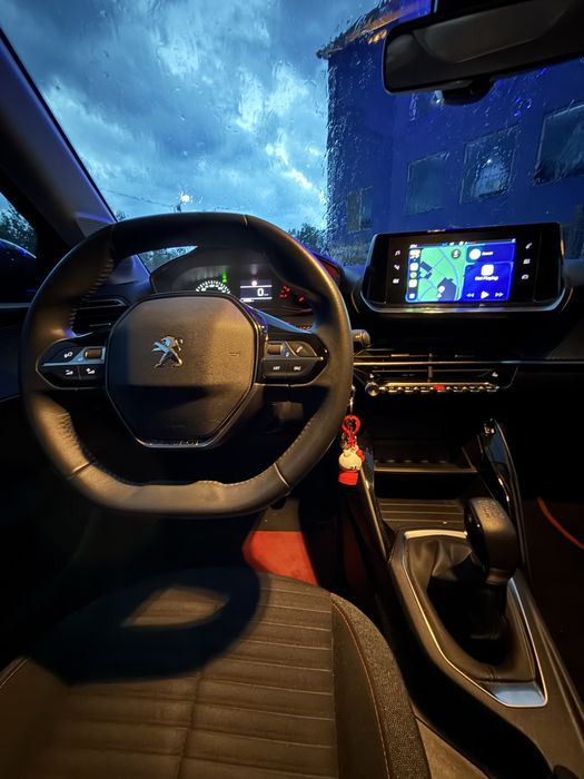 Peugeot 208 unic propietar