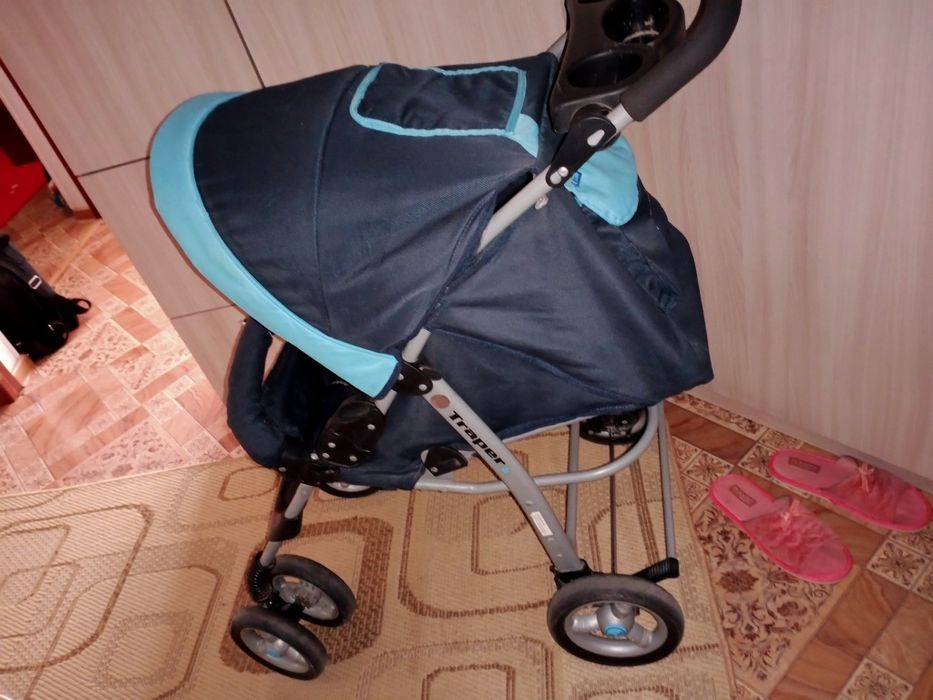 Продам коляску фирмы Coneco, Польша .цена 15000 окончательно .