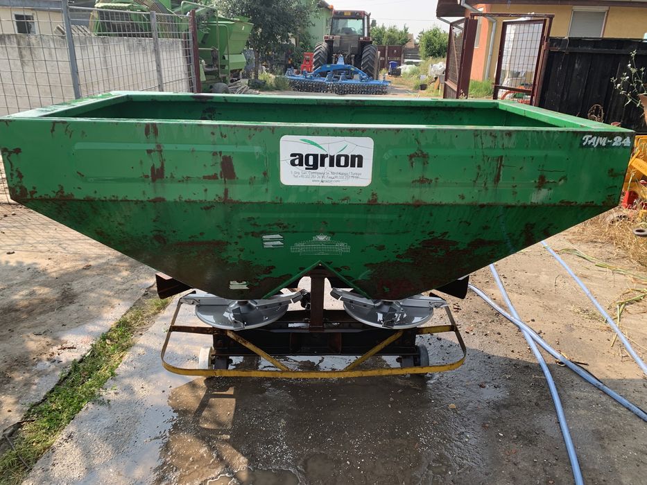 Distribuitor de  îngrășăminte/ azot MIG(Amazone,Kunh,Sulky,Kverneland)