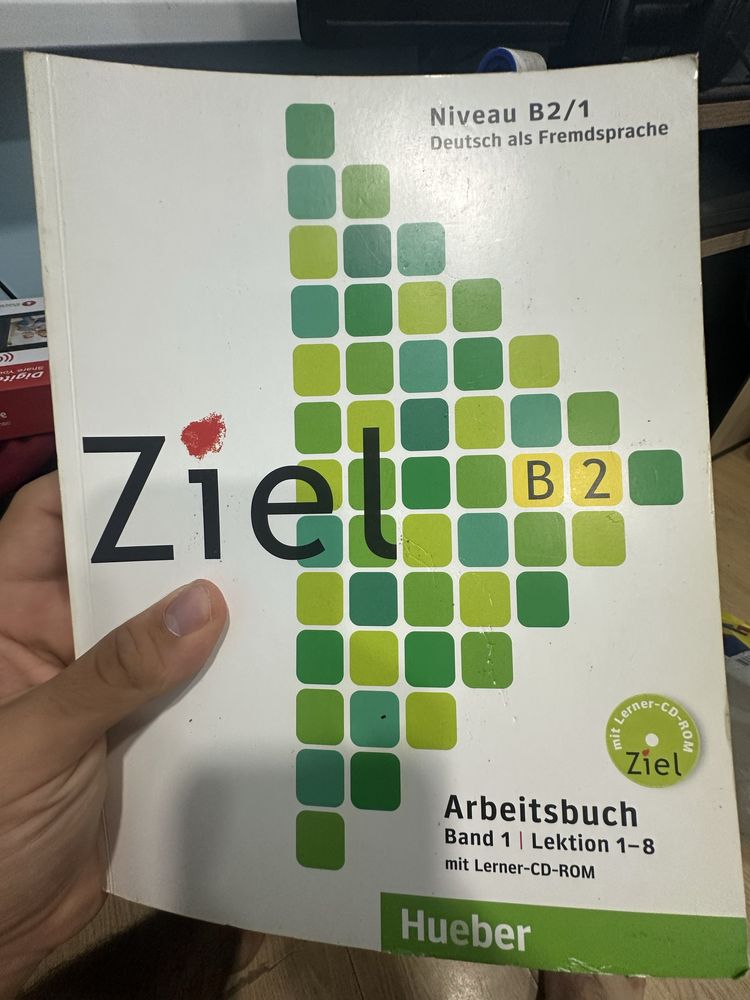 Учебници по немски. Ziel/hueber, mittelpunkt/klet за b2
