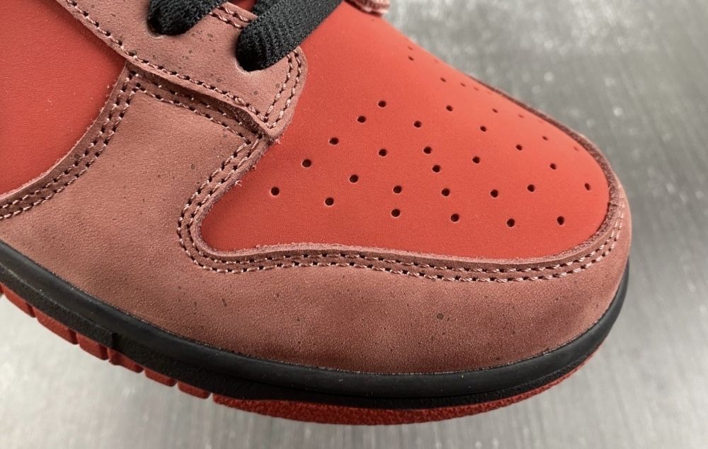 Nike SB Dunk Low Red Lobster