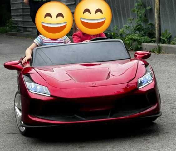 Продам электромобиль детский