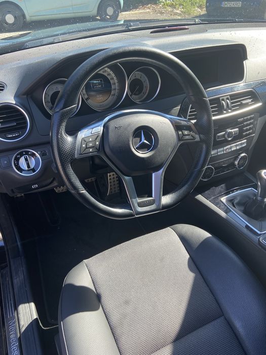 Mercedes Benz C180