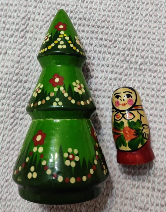 Игрушка матрёшка