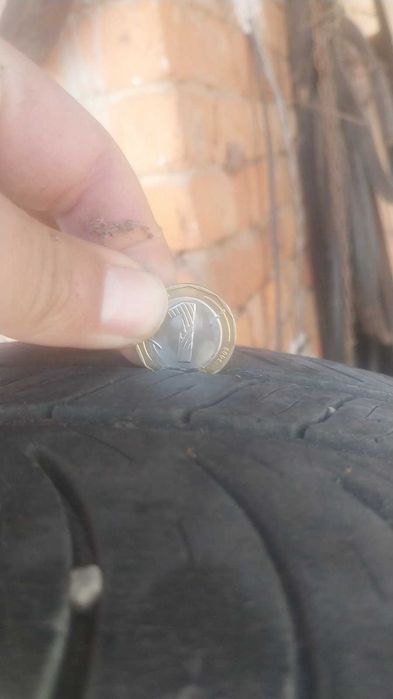Една лятна гума Michelin  R15 за 15 лева