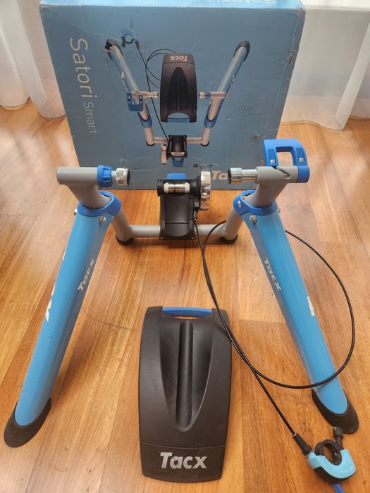 Tacx Satori Smart – Trainer bicicletă