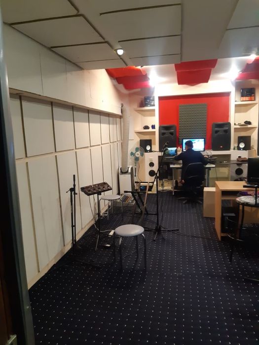 сдаю музыкальную студию звукозаписи