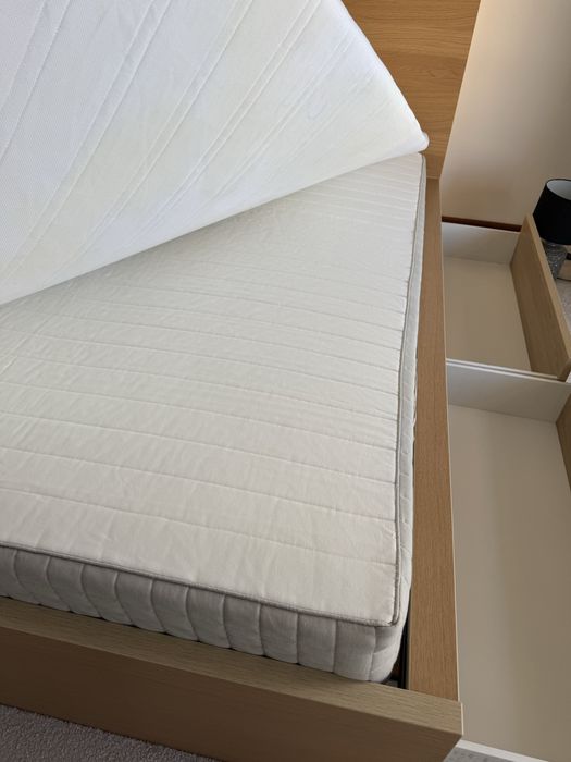 Cadru pat inalt MALM IKEA 160 x 200 cm furnir stejar alb