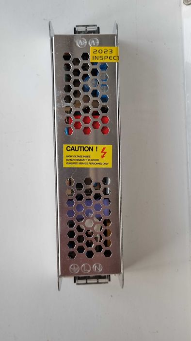 Блок питания 220В - 24В, 100Вт, 2.4А