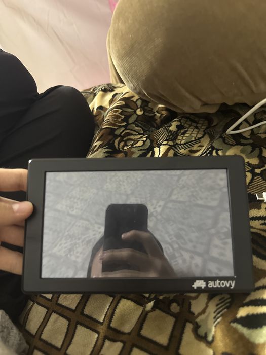 автомобильный монитор