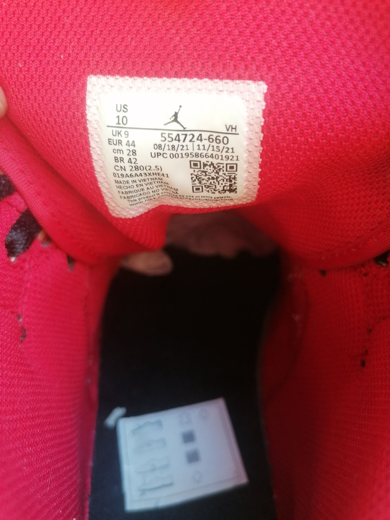 Air Jordan 1 Reverse Bred