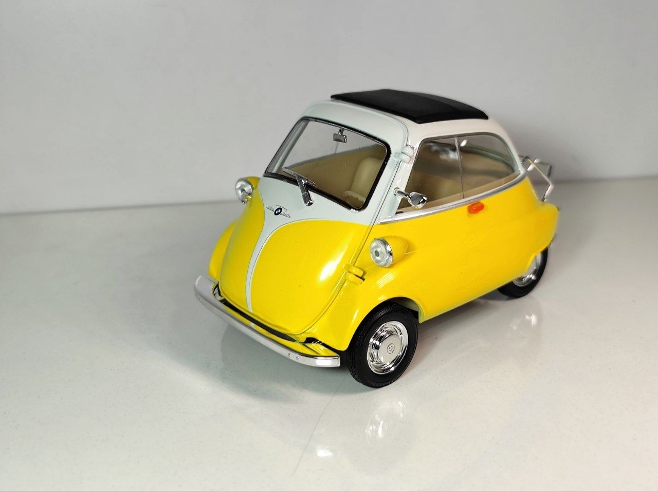 BMW isetta 1:24 коллекционная масштабная модель - Доставка