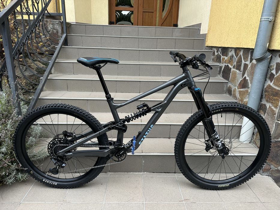 Bicicleta Specialized Status 160